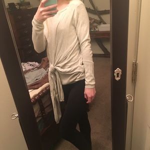 Drape gray sweater